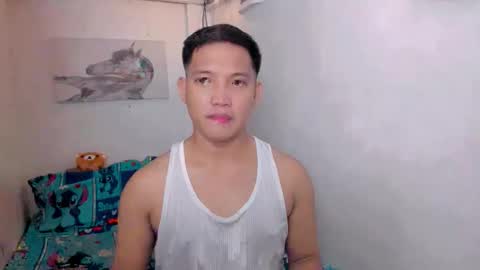 xsebastian19 online show from May 7, 9:58 am