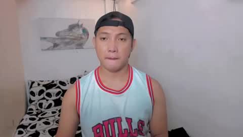 xsebastian19 online show from July 28, 7:04 am