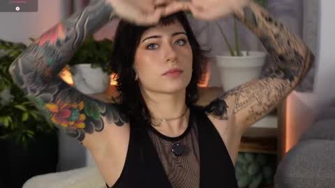 Blue online show from April 16, 10:01 pm