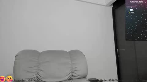 Snapshot of xspecialroomx chatting on February 4, 12:08 am Hellen Sofia instagram hellen5546 online show from February 4, 12:08 am