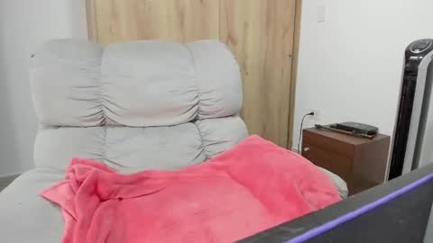 Hellen Sofia instagram hellen5546 online show from March 28, 1:33 pm