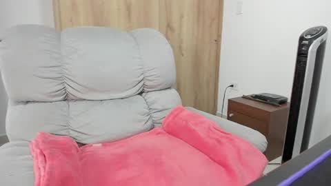 Hellen Sofia instagram hellen5546 online show from April 21, 1:39 pm