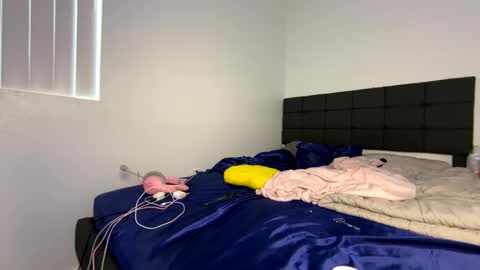 xStarGazingx online show from February 10, 8:31 pm