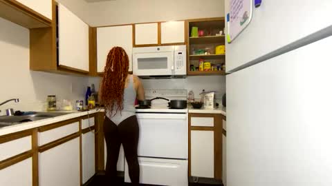 xStarGazingx online show from February 5, 1:32 am