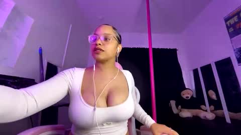 xStarGazingx online show from April 23, 2:46 am