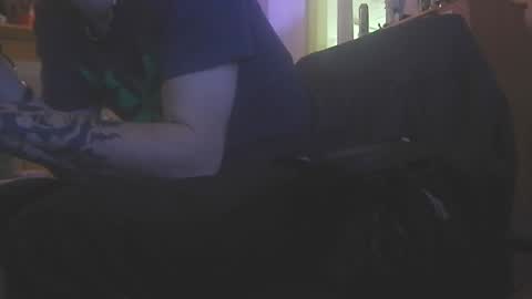 Snapshot of xstay_coldx chatting on February 23, 11:36 pm Johnny online show from February 23, 11:36 pm