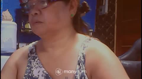 Snapshot of xsw33t_joy69x chatting on May 3, 3:23 am joy online show from May 3, 3:23 am