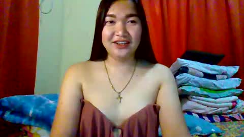 HI IM PAULINE online show from February 16, 2:42 am