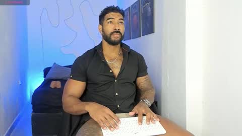 Stipp3r online show from October 15, 1:55 pm