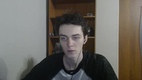 traqqq online show from November 16, 7:19 pm