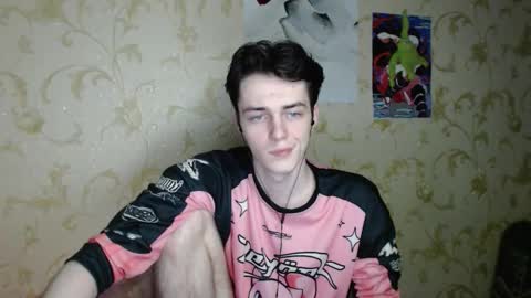 Snapshot of xtraqqq chatting on February 16, 8:49 pm traqqq online show from February 16, 8:49 pm