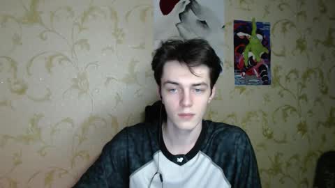 Snapshot of xtraqqq chatting on February 21, 8:10 pm traqqq online show from February 21, 8:10 pm