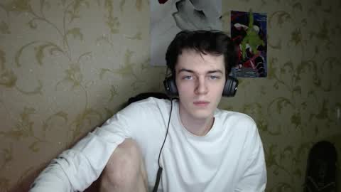 Snapshot of xtraqqq chatting on February 27, 3:34 pm traqqq online show from February 27, 3:34 pm