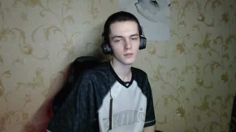 Snapshot of xtraqqq chatting on March 6, 9:22 pm traqqq online show from March 6, 9:22 pm