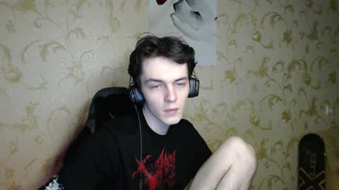 Snapshot of xtraqqq chatting on March 18, 10:13 pm traqqq online show from March 18, 10:13 pm