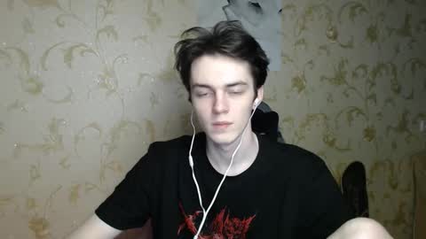 Snapshot of xtraqqq chatting on March 23, 8:02 pm traqqq online show from March 23, 8:02 pm