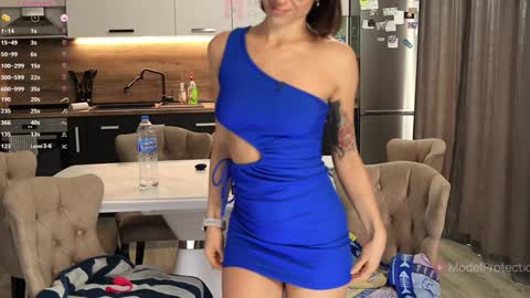 FrancyStepmom and YStepson    INTERESTED IN A GIRL-GIRL COLLABORATION  TEXT ME HERE  or INSTAGRAM online show from November 23, 1:11 pm