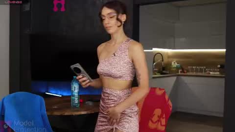 FrancyStepmom and YStepson    INTERESTED IN A GIRL-GIRL COLLABORATION  TEXT ME HERE  or INSTAGRAM online show from August 4, 11:24 am
