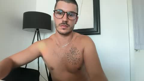 Snapshot of xx6davdov9xx chatting on July 10, 2:30 pm davdo online show from July 10, 2:30 pm