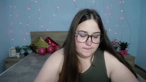 Snapshot of xx_daniella_xx chatting on January 25, 6:12 am xx daniella xx online show from January 25, 6:12 am