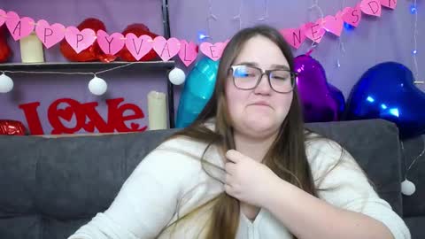 Snapshot of xx_daniella_xx chatting on February 15, 3:42 am xx daniella xx online show from February 15, 3:42 am