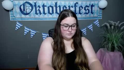 Snapshot of xx_daniella_xx chatting on October 10, 7:51 am xx daniella xx online show from October 10, 7:51 am