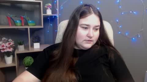 Snapshot of xx_daniella_xx chatting on November 13, 7:29 am xx daniella xx online show from November 13, 7:29 am