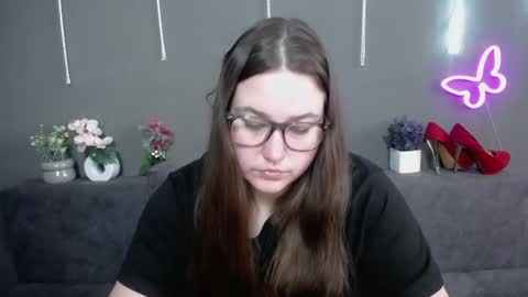 Snapshot of xx_daniella_xx chatting on May 11, 6:30 am xx daniella xx online show from May 11, 6:30 am