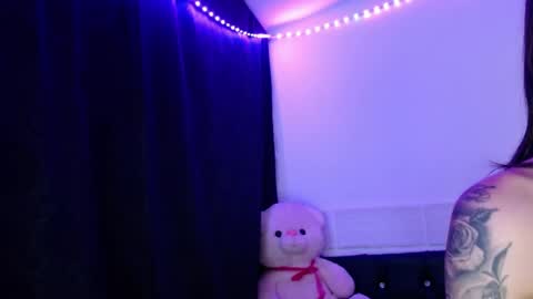Snapshot of xx_johnson_xx chatting on June 2, 4:58 am VALE online show from June 2, 4:58 am
