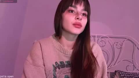 Snapshot of xx_lily chatting on December 15, 12:26 am Lily online show from December 15, 12:26 am