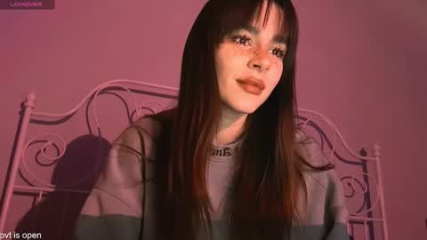 Lily online show from February 4, 7:09 pm