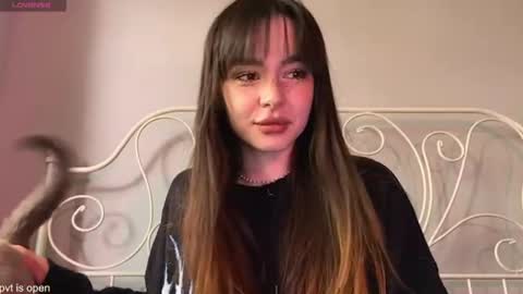 Snapshot of xx_lily chatting on July 9, 11:58 am Lily online show from July 9, 11:58 am
