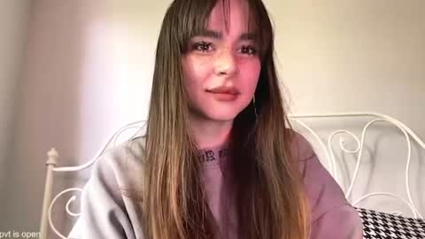 Snapshot of xx_lily chatting on July 29, 12:03 pm Lily online show from July 29, 12:03 pm