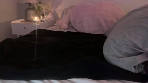 Lily online show from May 16, 7:56 pm