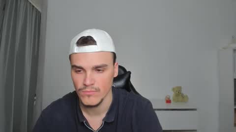 raul online show from December 23, 7:28 am