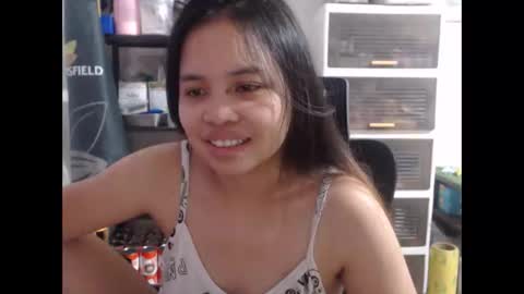xxana_pinay_26xx online show from December 1, 11:43 pm