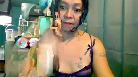 Snapshot of xxaprillovexx chatting on February 17, 3:14 am xxaprillovexx online show from February 17, 3:14 am