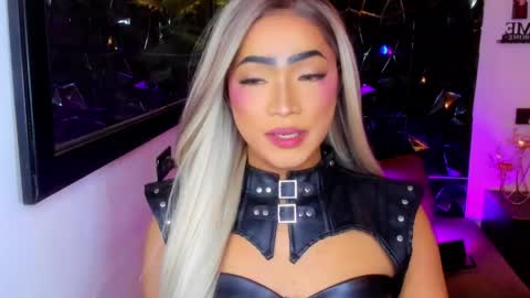xxasian_goddessxx online show from April 4, 3:27 am