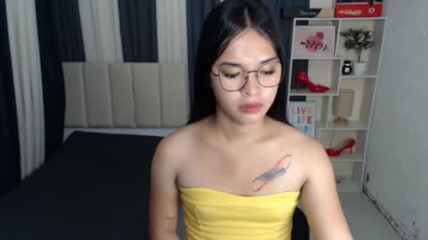 Snapshot of xxbigcockchloexx chatting on September 13, 10:04 am CHLOES ROOM online show from September 13, 10:04 am