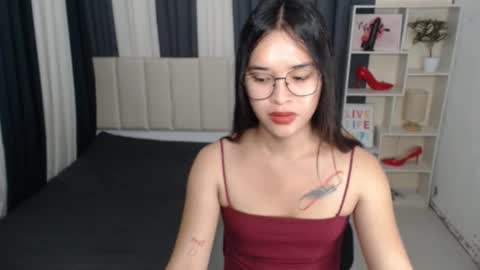 Snapshot of xxbigcockchloexx chatting on October 9, 5:33 pm CHLOES ROOM online show from October 9, 5:33 pm