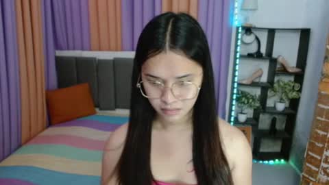 Snapshot of xxbigcockchloexx chatting on November 21, 4:38 pm CHLOES ROOM online show from November 21, 4:38 pm