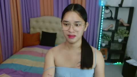 Snapshot of xxbigcockchloexx chatting on November 26, 12:55 am CHLOES ROOM online show from November 26, 12:55 am