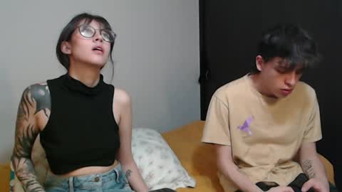 Cody  Akali online show from April 14, 1:22 am