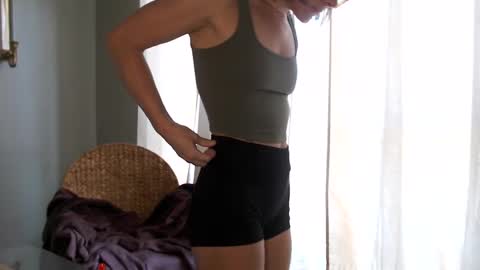 HOTWIFE MILF XXEMBERRAEXX online show from September 8, 2:16 pm