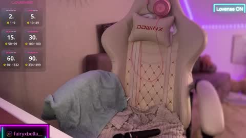 Snapshot of xxfairyxgiiirlxx chatting on October 24, 1:51 pm xxfairyxgiiirlxx online show from October 24, 1:51 pm