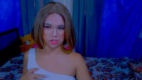 Fiona online show from May 27, 9:34 pm