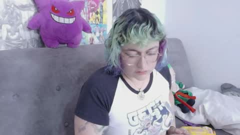 xxgreengoodxx online show from May 17, 7:43 pm