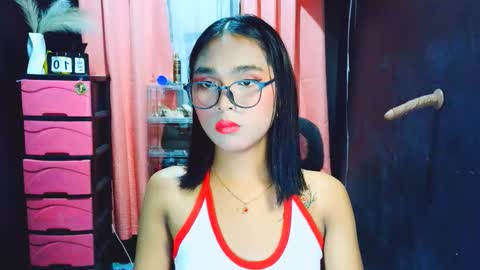 xxirene online show from February 12, 10:43 am