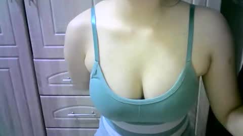 xxjazminexx online show from October 15, 12:05 pm