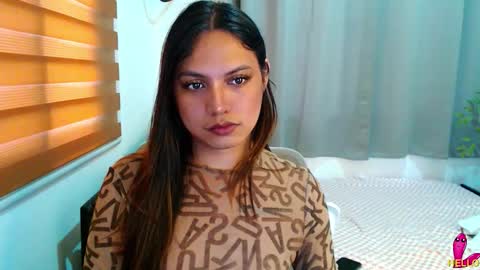 Snapshot of xxjulielovesyouxx chatting on March 10, 7:13 am July online show from March 10, 7:13 am